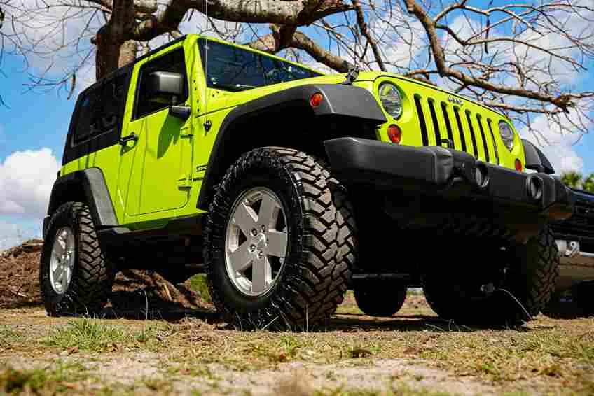 Cosmo Tires Camioneta 9