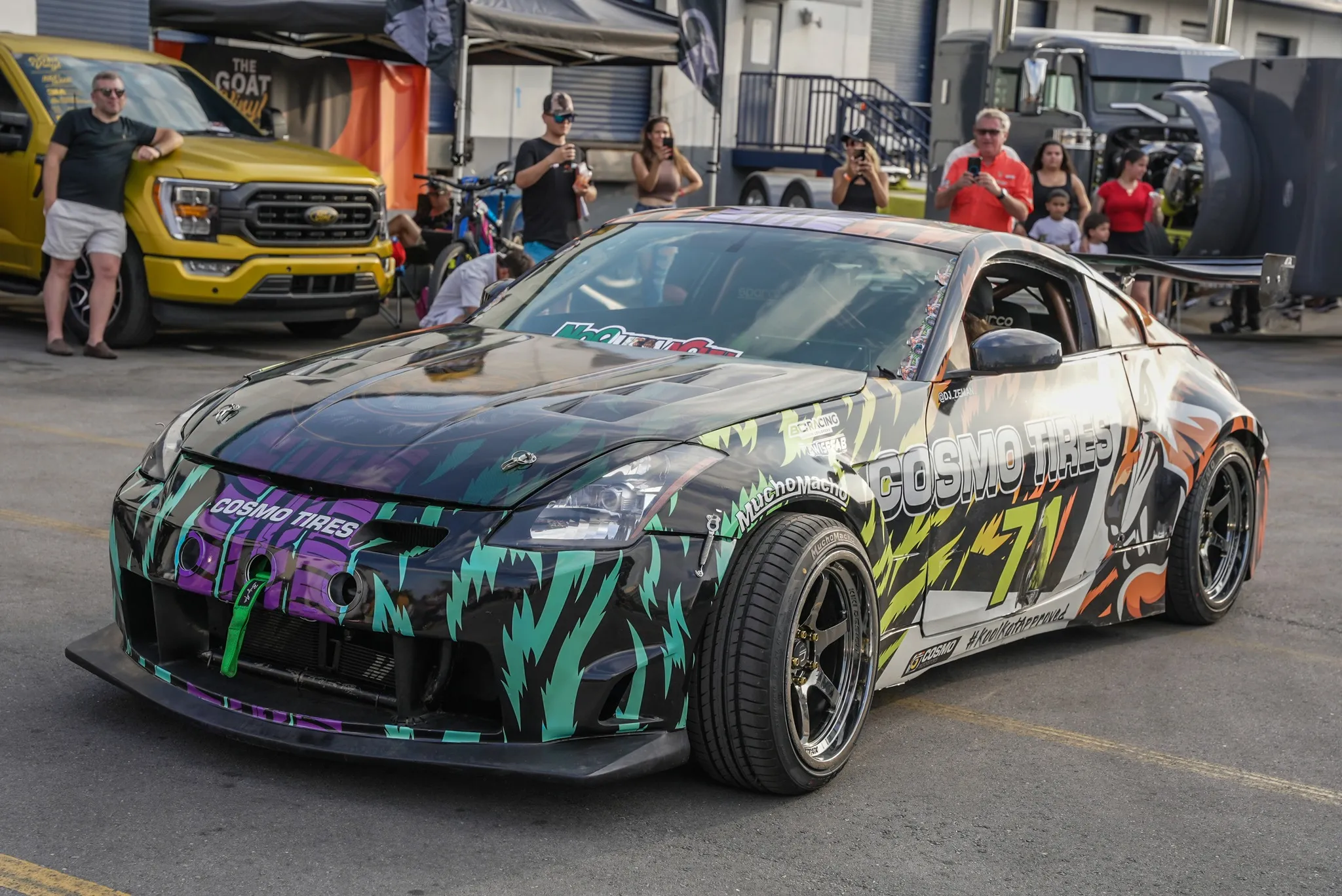 Cosmo Tires Evento 6